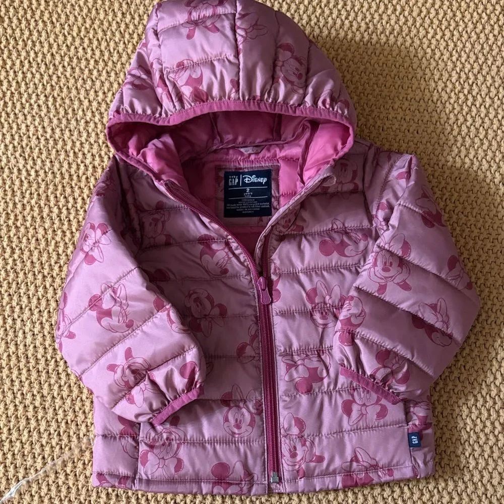 GAP Disney Pink Puffer Jacket with Minnie Mouse Design size 2 years Very Nice!